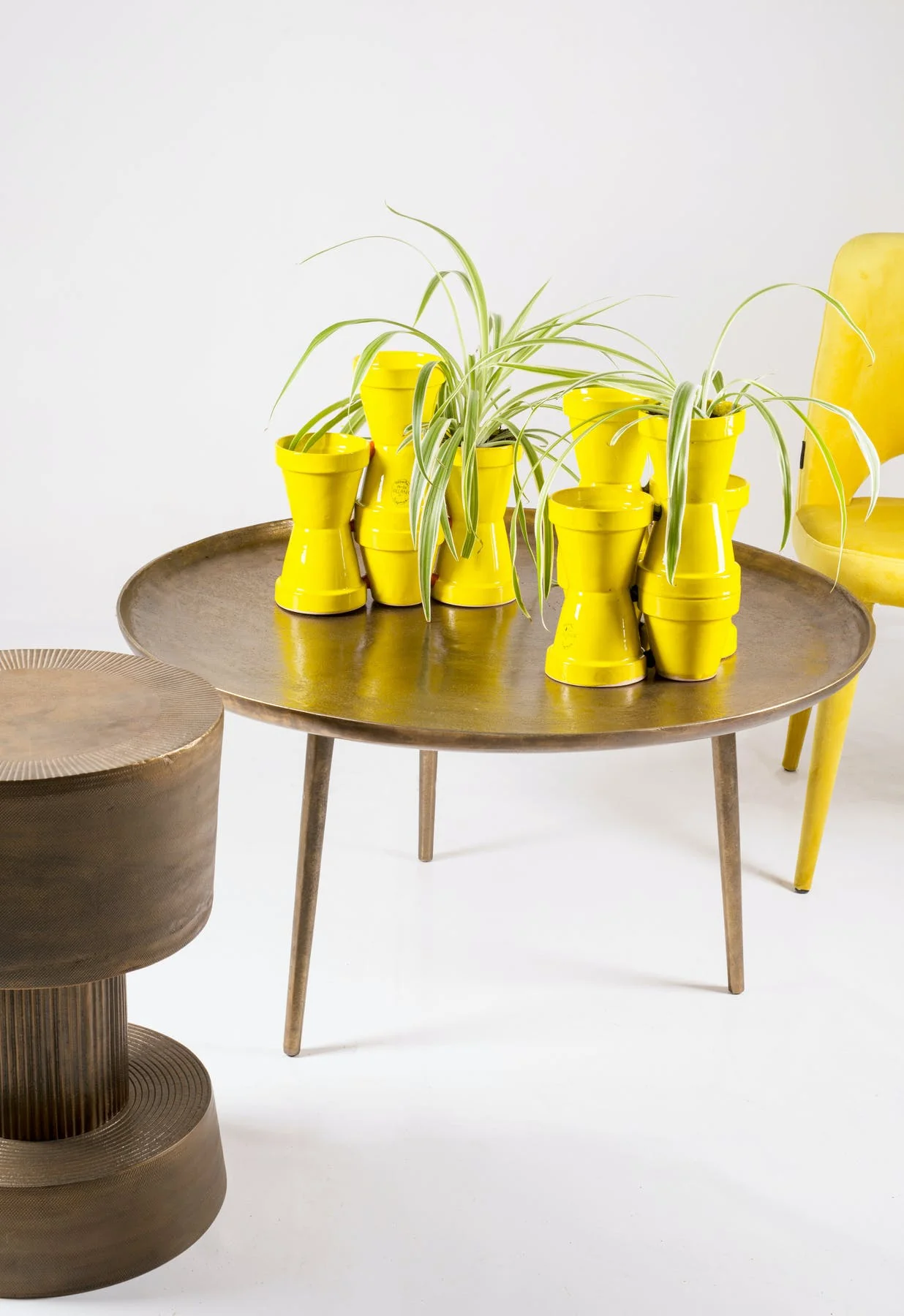 Bijzet tafel met meerdere Designer Pots Volcano VIII vazen