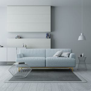 Bank in een minimalistisch interieur met lichte tinten.