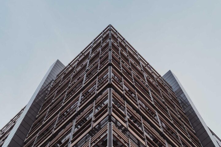 Doorgezakte bank repareren