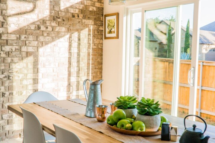 Houten tafel oliën behandeling hout